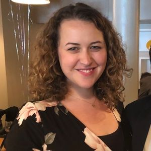 Meet your Posher, Leah